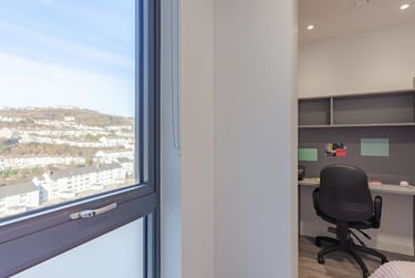 Premium En Suite at Oldway Centre, 39 High Street, City Centre, Swansea, SA11LA - Image 4